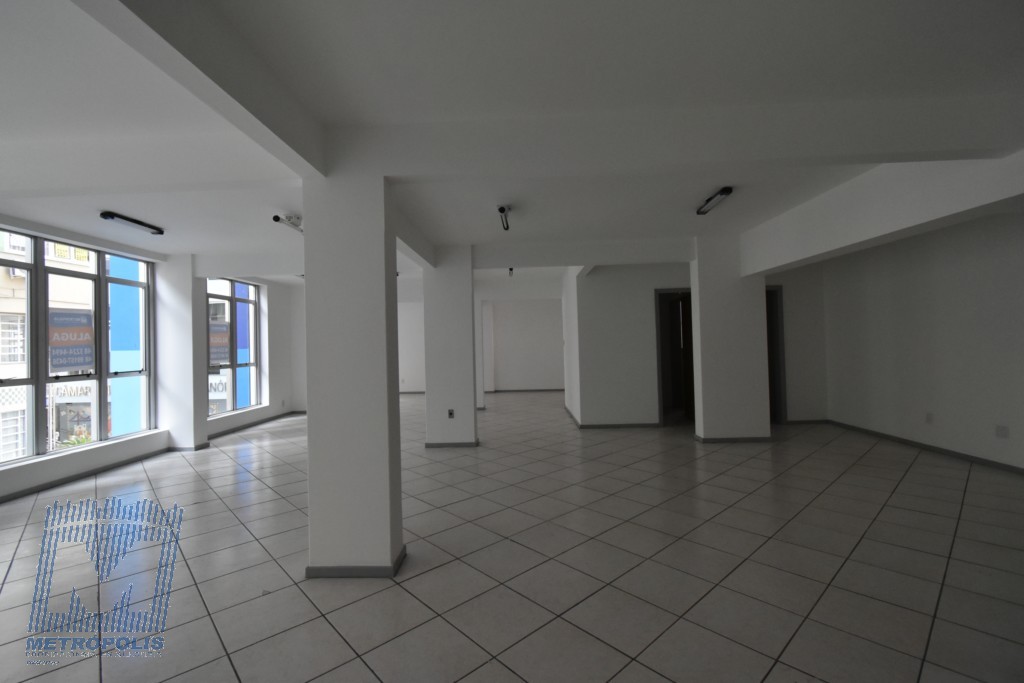 Sala para locacao no Centro em Florianopolis com 132,71m² por R$ 1.500,00