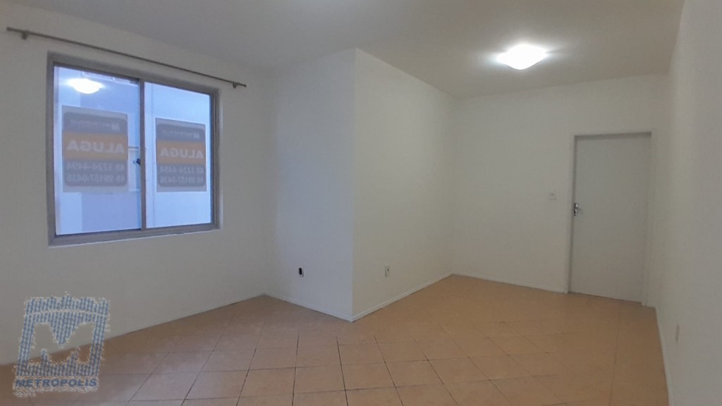 Apartamento para locacao no Kobrasol em Sao Jose com 40,71m² por R$ 1.690,00