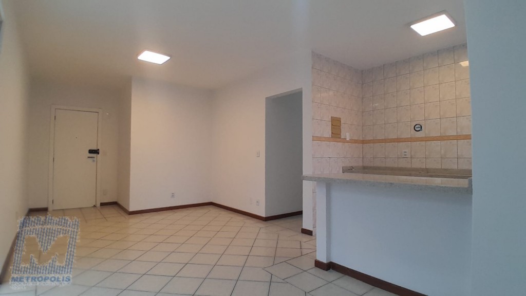 Cobertura para locacao no Jurere em Florianopolis com 226,8m² por R$ 5.500,00