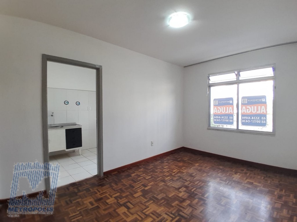 Apartamento para locacao no Trindade em Florianopolis com 74,35m² por R$ 2.700,00