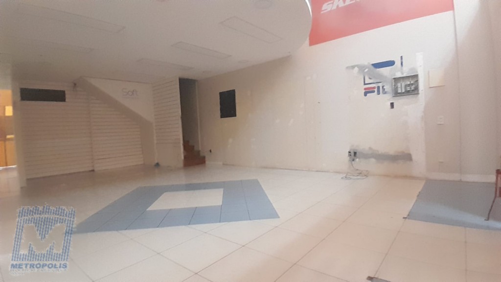 Loja para locacao no Centro em Florianopolis com 44,7m² por R$ 15.000,00