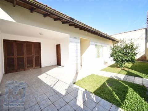 Casa Residencial para locacao no Carianos em Florianopolis com 156,42m² por R$ 4.500,00