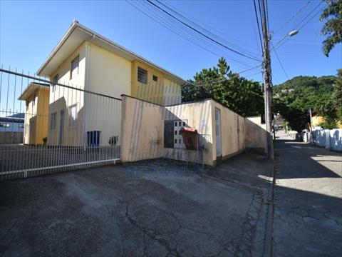Apartamento para locacao no Saco Grande em Florianopolis com 31,89m² por R$ 1.500,00