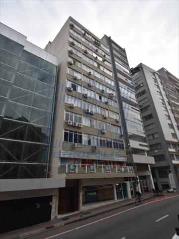 Apartamento para locacao no Centro em Florianopolis com 30,1m² por R$ 2.650,00