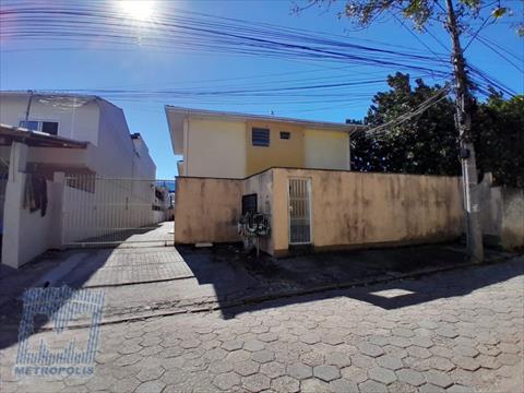 Apartamento para locacao no Saco Grande em Florianopolis com 30,7m² por R$ 1.990,00