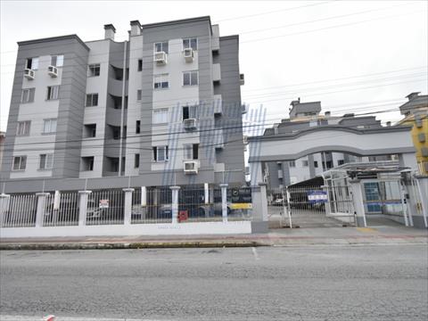 Apartamento para locacao no Areias em Sao Jose com 52,33m² por R$ 2.100,00