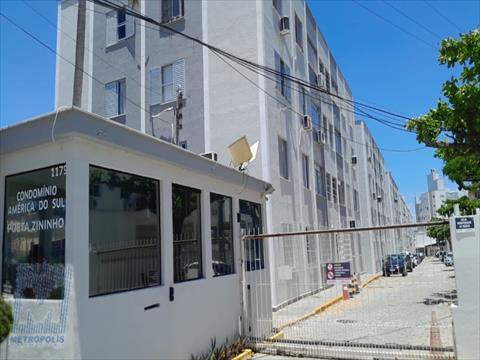 Apartamento para venda no Abraao em Florianopolis com 56,64m² por R$ 450.000,00