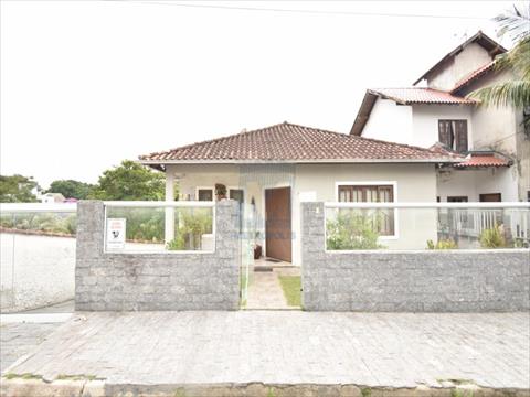 Casa Residencial para venda no Cidade Universitaria Pedra Branca em Palhoca com 140m² por R$ 1.280.000,00