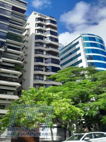 Apartamento para locacao no Centro em Florianopolis com 214,41m² por R$ 15.000,00