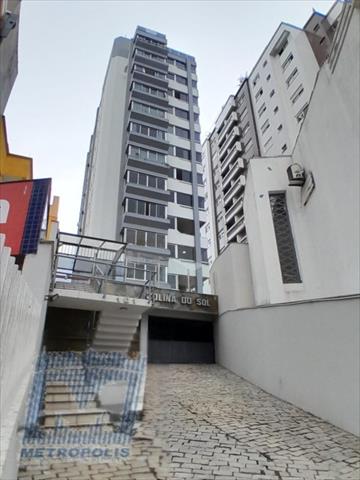 Cobertura para locacao no Centro em Florianopolis com 149,62m² por R$ 4.800,00