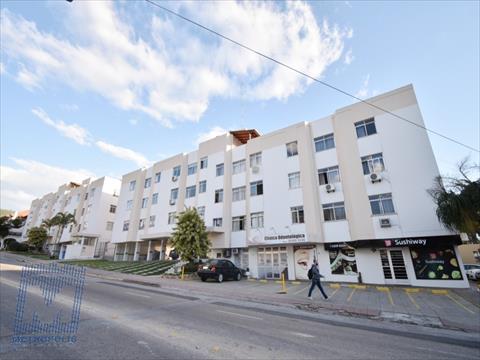 Apartamento para locacao no Carvoeira em Florianopolis com 58,5m² por R$ 2.900,00