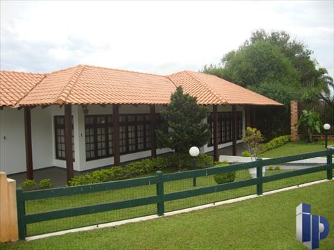 Casa no Jardim das Nacoes em Castro Casa para venda no Jardim das Nacoes em Castro com 240m² por R$ 700.000,00