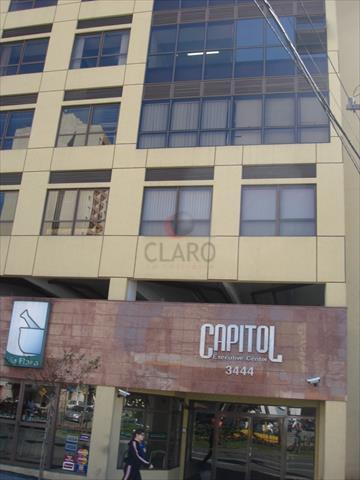 Conjunto Comercial para locacao no Centro em Curitiba com 30m² por R$ 800,00