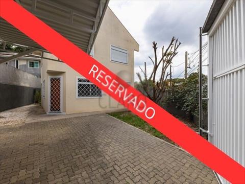 Sobrado para locacao no Barreirinha em Curitiba com 282m² por R$ 3.500,00