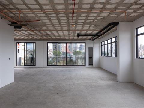 Conjunto Comercial para venda no Alto da Gloria em Curitiba com 195m² por R$ 2.250.000,00
