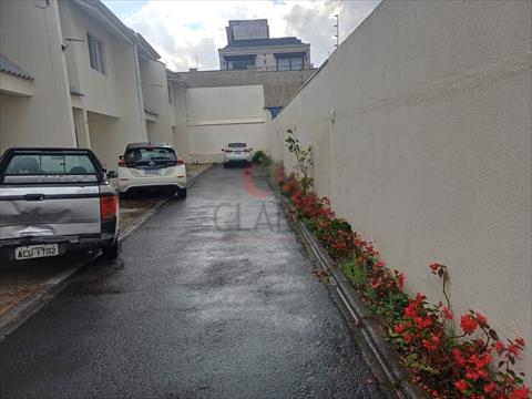 Sobrado em Condomínio para locacao no Boqueirao em Curitiba com 70m² por R$ 2.600,00