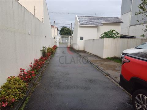 Sobrado em Condomínio para locacao no Boqueirao em Curitiba com 70m² por R$ 2.600,00