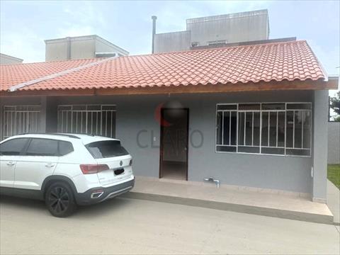 Casa em Condomínio para locacao no Hauer em Curitiba com 80m² por R$ 3.300,00