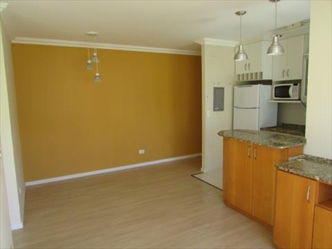 Apartamento para locacao no Centro Civico em Curitiba com 67,76m² por R$ 2.600,00