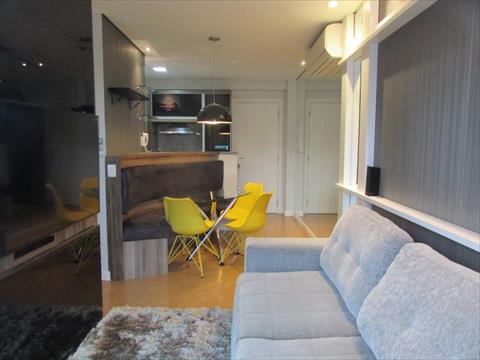 Apartamento para locacao no Alto da Rua XV em Curitiba com 74,72m² por R$ 3.000,00