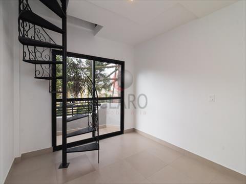 Cobertura para locacao no Juveve em Curitiba com 63m² por R$ 3.000,00