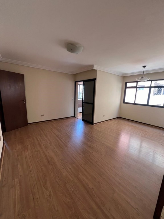 Apartamento à venda em Agua Verde, Curitiba — Portal Chave Fácil