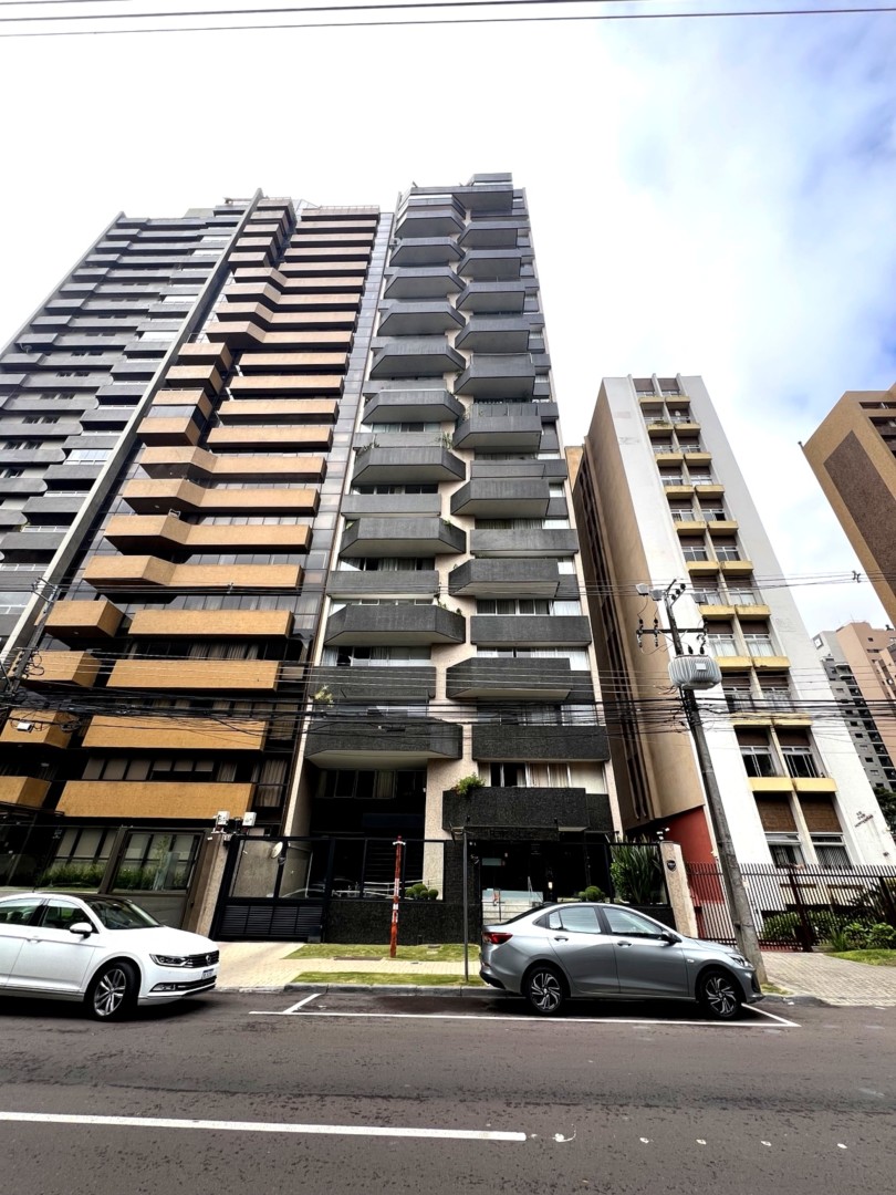 Apartamento à venda em Agua Verde, Curitiba — Portal Chave Fácil