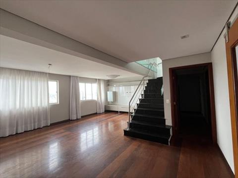 Apartamento para locacao no Agua Verde em Curitiba com 0m² por R$ 13.750,00