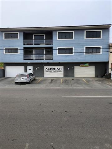 Apartamento para locacao no Centro em Colombo com 80m² por R$ 1.400,00