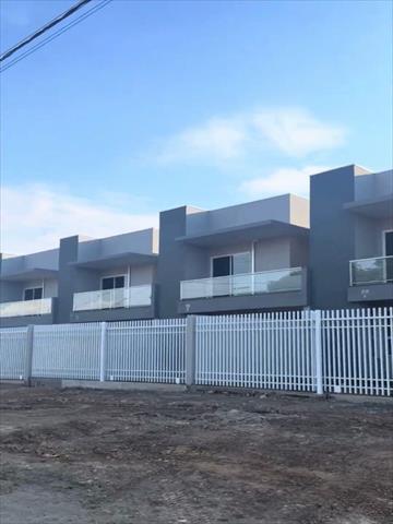 Sobrado para venda no Embu em Colombo com 96,75m² por R$ 631.800,00