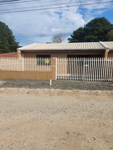 Casa Residencial para locacao no Tranqueira em Almirante Tamandare com 50m² por R$ 950,00