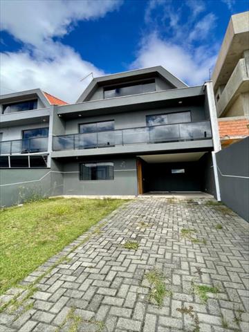 Sobrado para venda no Centro em Colombo com 176,44m² por R$ 990.000,00