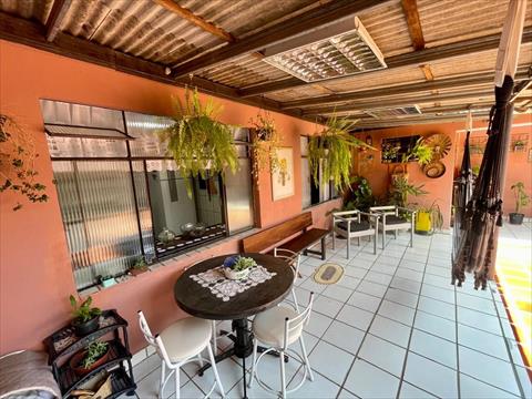 Casa Residencial para venda no Guaraituba em Colombo com 345m² por R$ 598.000,00