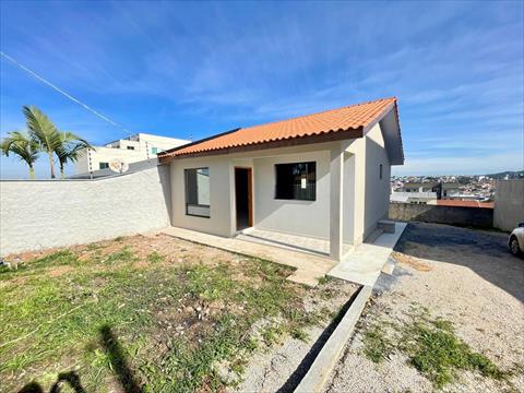 Casa Residencial para locacao no Rio Verde em Colombo com 60m² por R$ 1.600,00