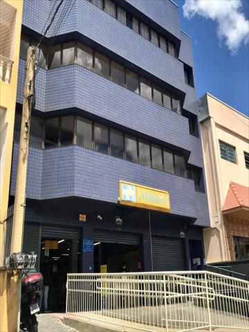 Apartamento para locacao no Centro em Colombo com 100m² por R$ 3.200,00