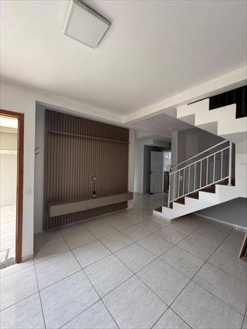 Sobrado para venda no Embu em Colombo com 0m² por R$ 799.000,00