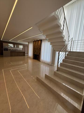 Casa Residencial para venda no Centro em Colombo com 442,8m² por R$ 5.280.000,00