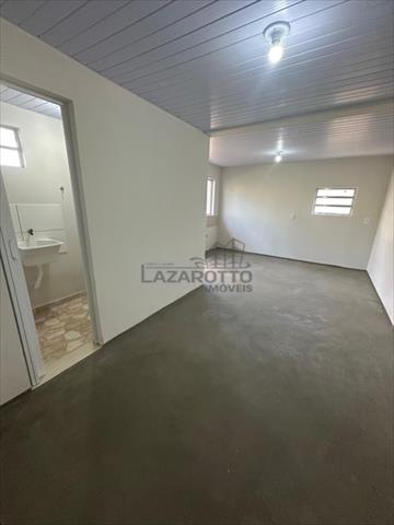 Casa Residencial para locacao no Centro em Colombo com 36m² por R$ 1.000,00
