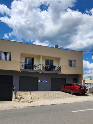 Apartamento para locacao no Centro em Colombo com 75m² por R$ 1.300,00