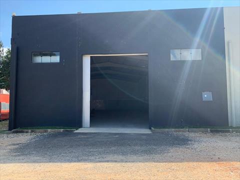 Barracão/galpão para locacao no Embu em Colombo com 1.757,74m² por R$ 4.530,00