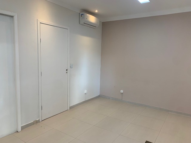 Sala Comercial · 11 m² · Zona 04, Maringá — foto 5