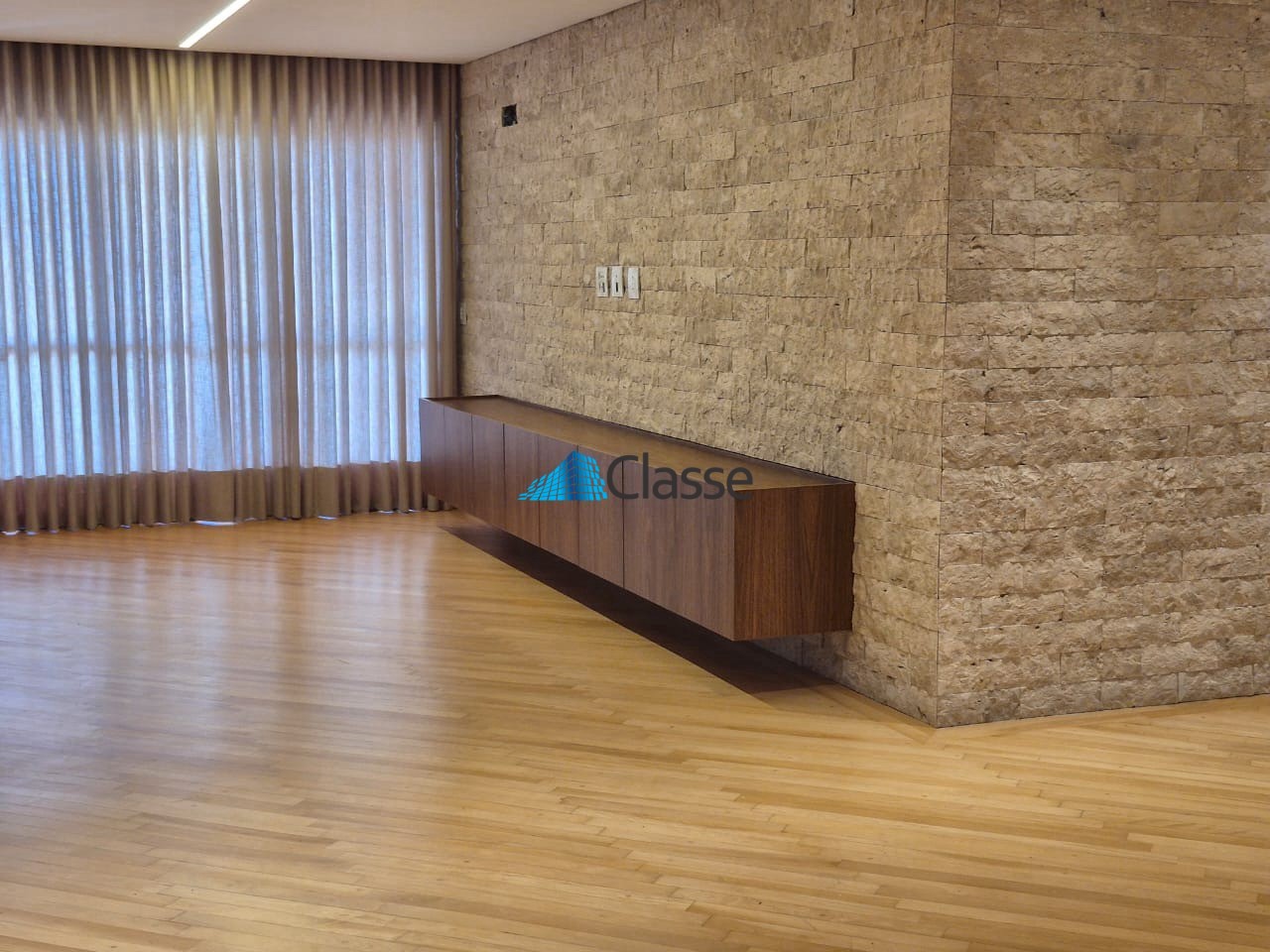 Apartamento · 199 m² · Zona 04, Maringá — foto 2
