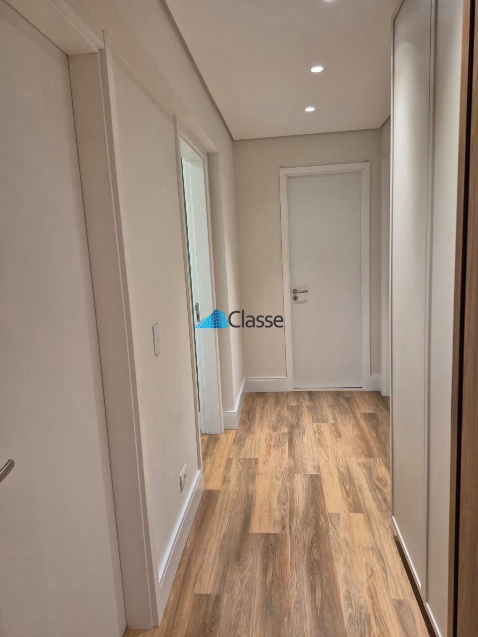 Apartamento · 199 m² · Zona 04, Maringá — foto 7