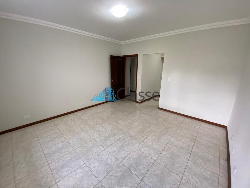 Casa · 4 quartos · Portal das Torres, Maringá — foto 5