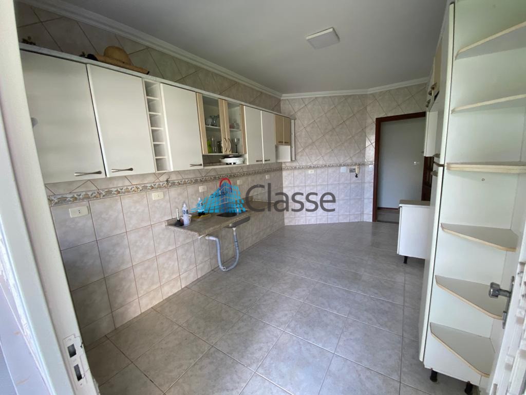 Casa · 4 quartos · Portal das Torres, Maringá — foto 17