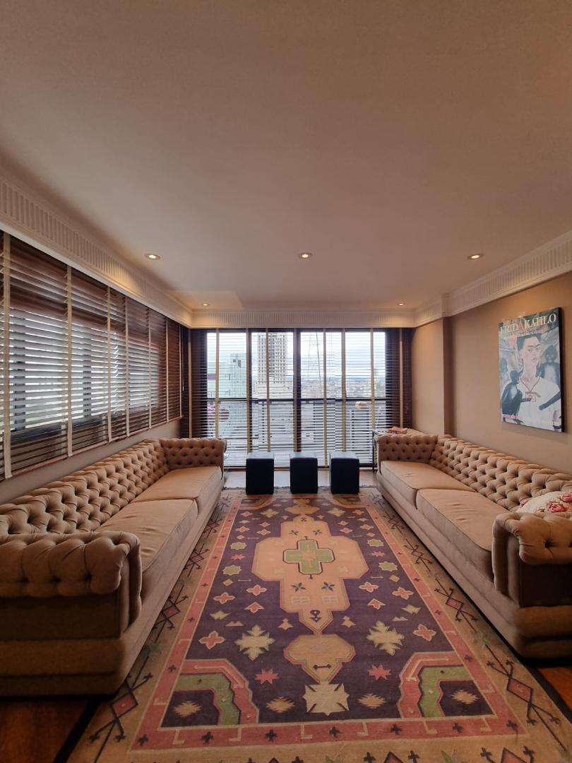 Apartamento para venda no Centro em Ponta Grossa com 300m² por R$ 880.000,00