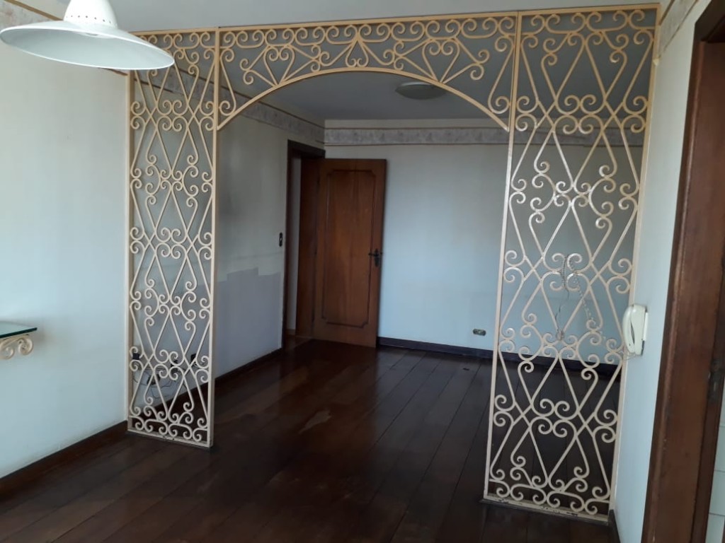 Apartamento para venda no Centro em Ponta Grossa com 410m² por R$ 950.000,00