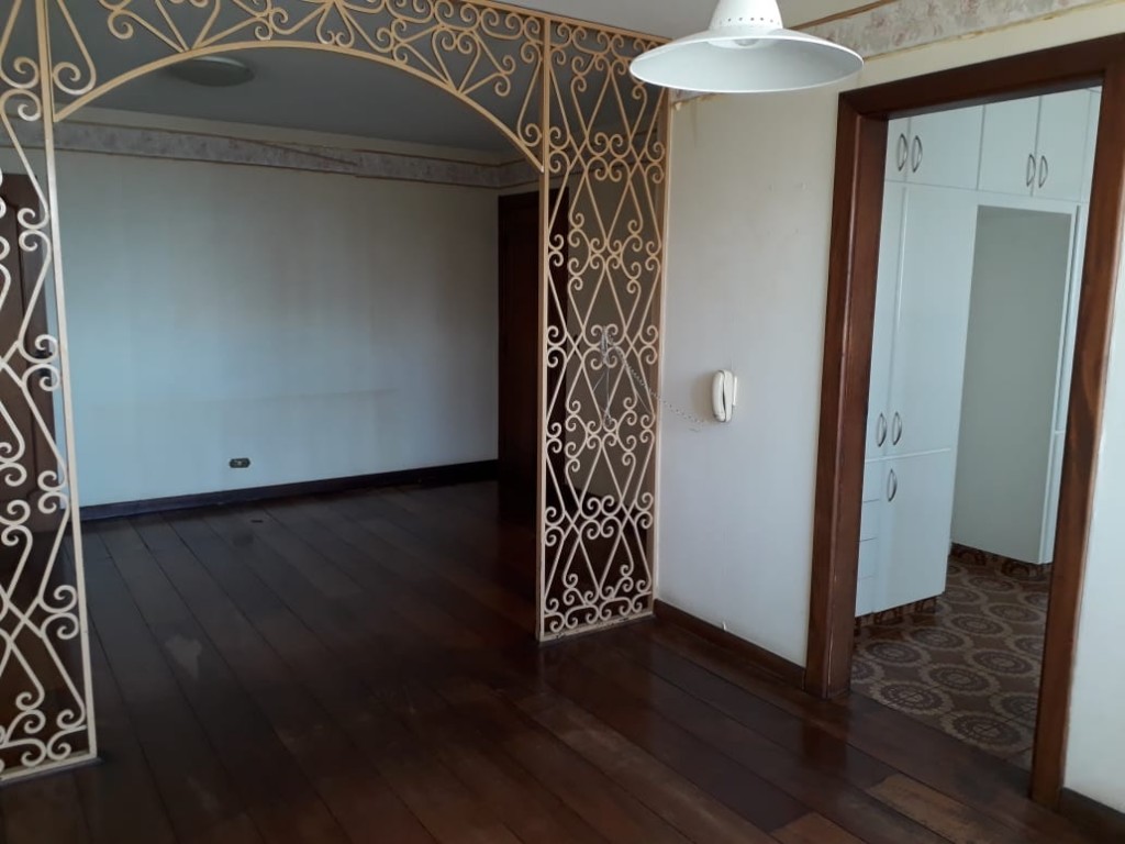 Apartamento para venda no Centro em Ponta Grossa com 410m² por R$ 950.000,00