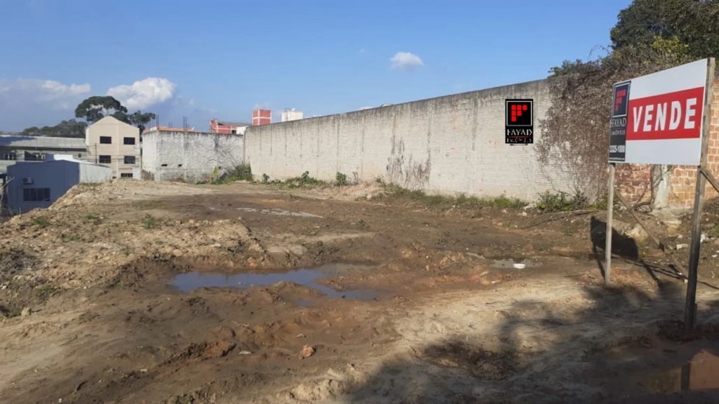 Terreno para venda no Centro em Ponta Grossa com 534,6m² por R$ 590.000,00