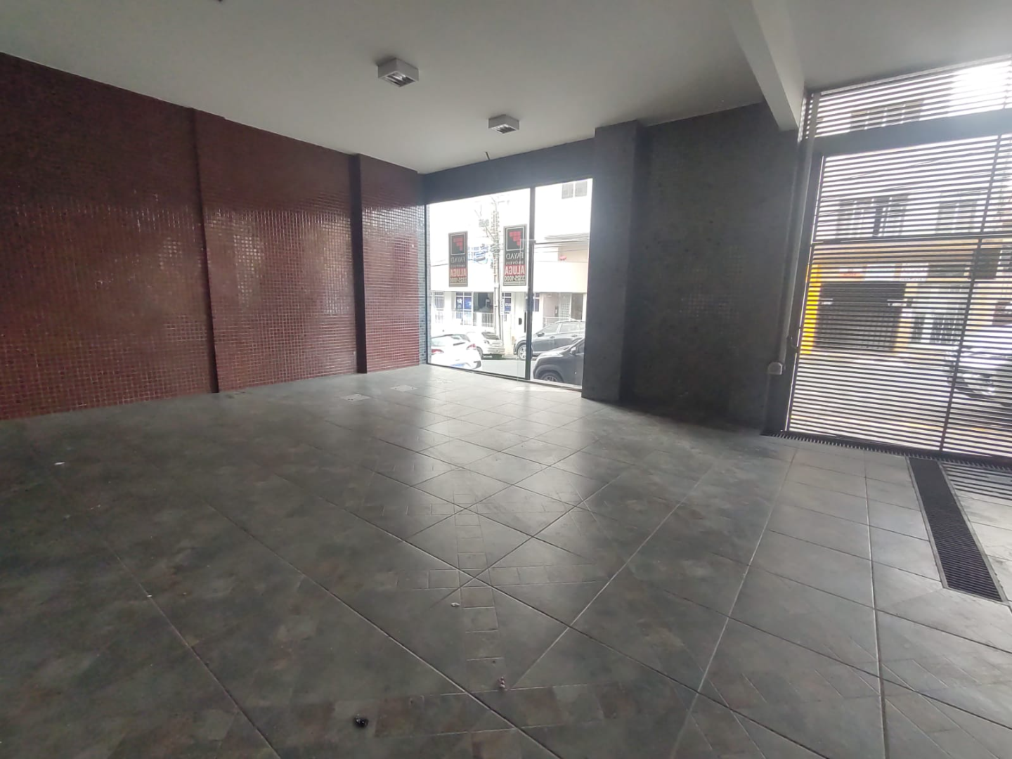 Cjto Comercial/sala para locacao no Centro em Ponta Grossa com 487,41m² por R$ 9.990,00